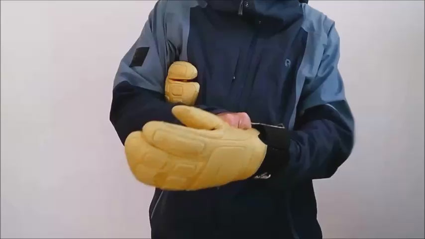 Freeride 3 glove closeup video